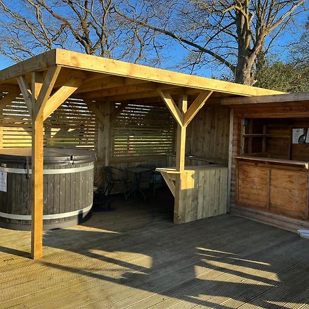 Dukeries Retreat Hotel Retford Exterior photo
